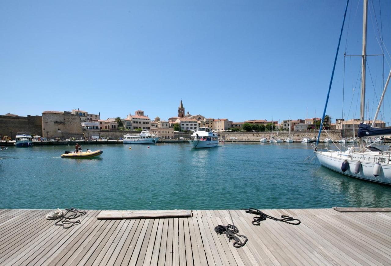 Piper'S Boat Alghero Exterior photo